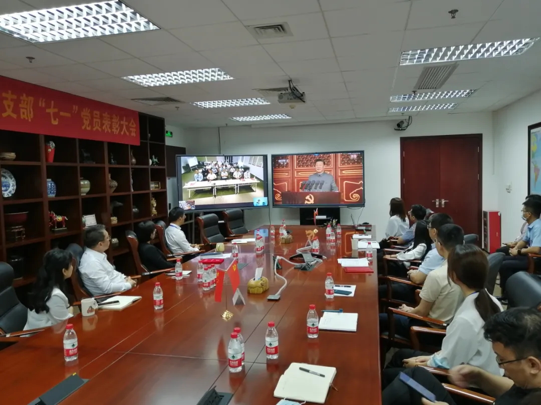 1.webp.jpg 1.webp.jpg